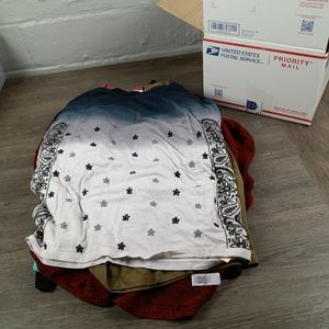 Mystery Box 5lbs Of Size Small Tops-Lot 2